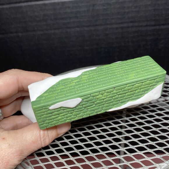 Department 56 New England Village Sign Christmas Accessory Figurine With Box - Picture 8 of 13